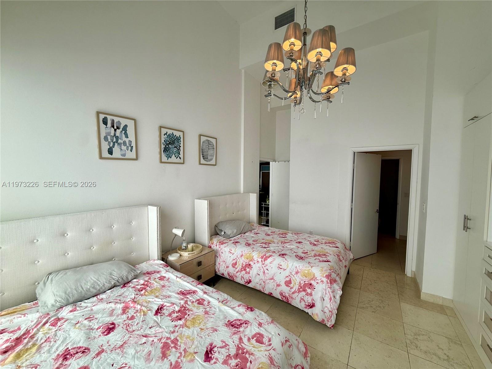 image Icon Brickell II30