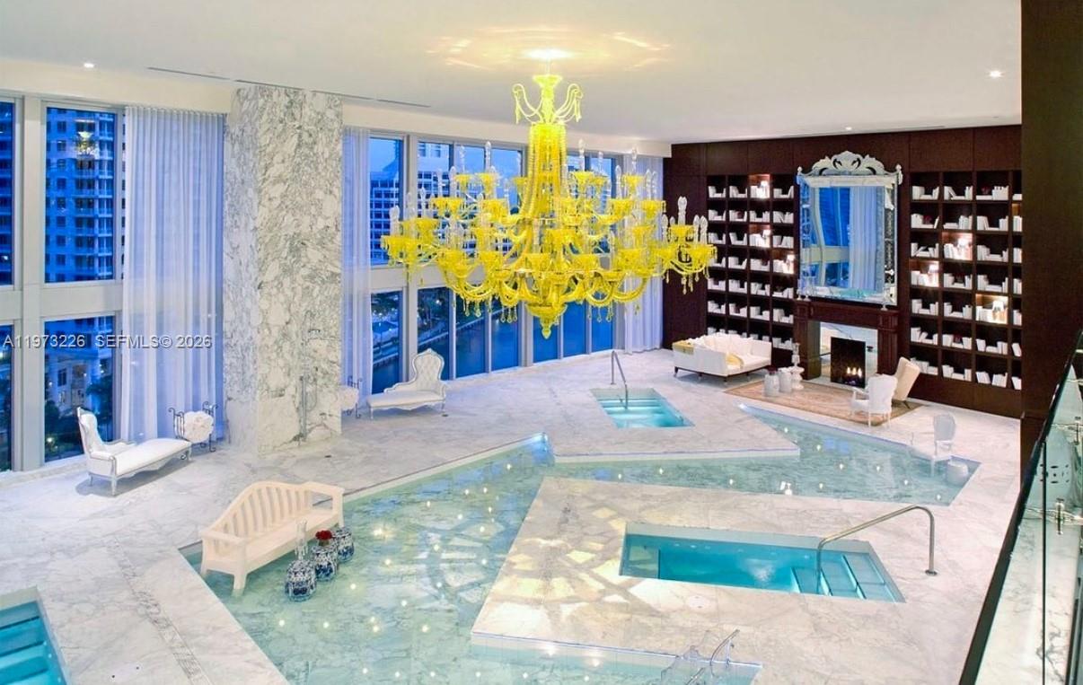 image Icon Brickell II37