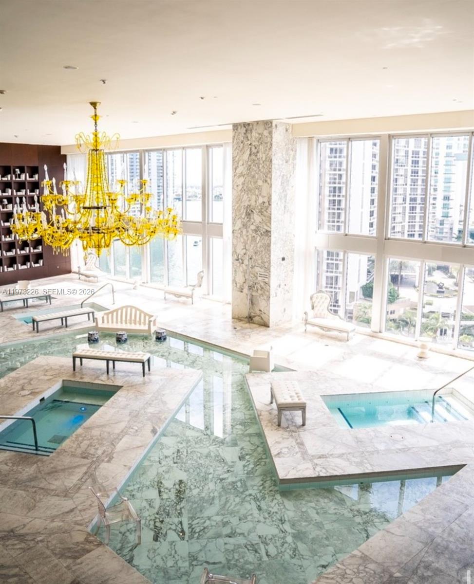 image Icon Brickell II39