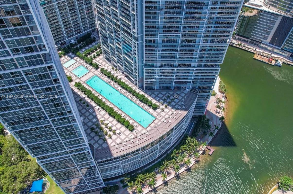 image Icon Brickell II45