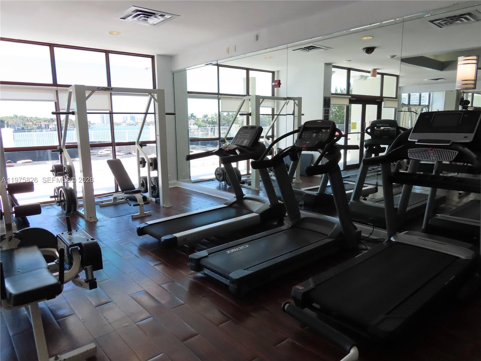 6770 Indian Crk Dr #6A Miami Beach, FL 33141