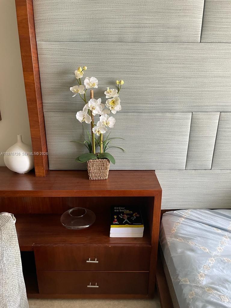 50 Biscayne Blvd #709 Miami, FL 33132