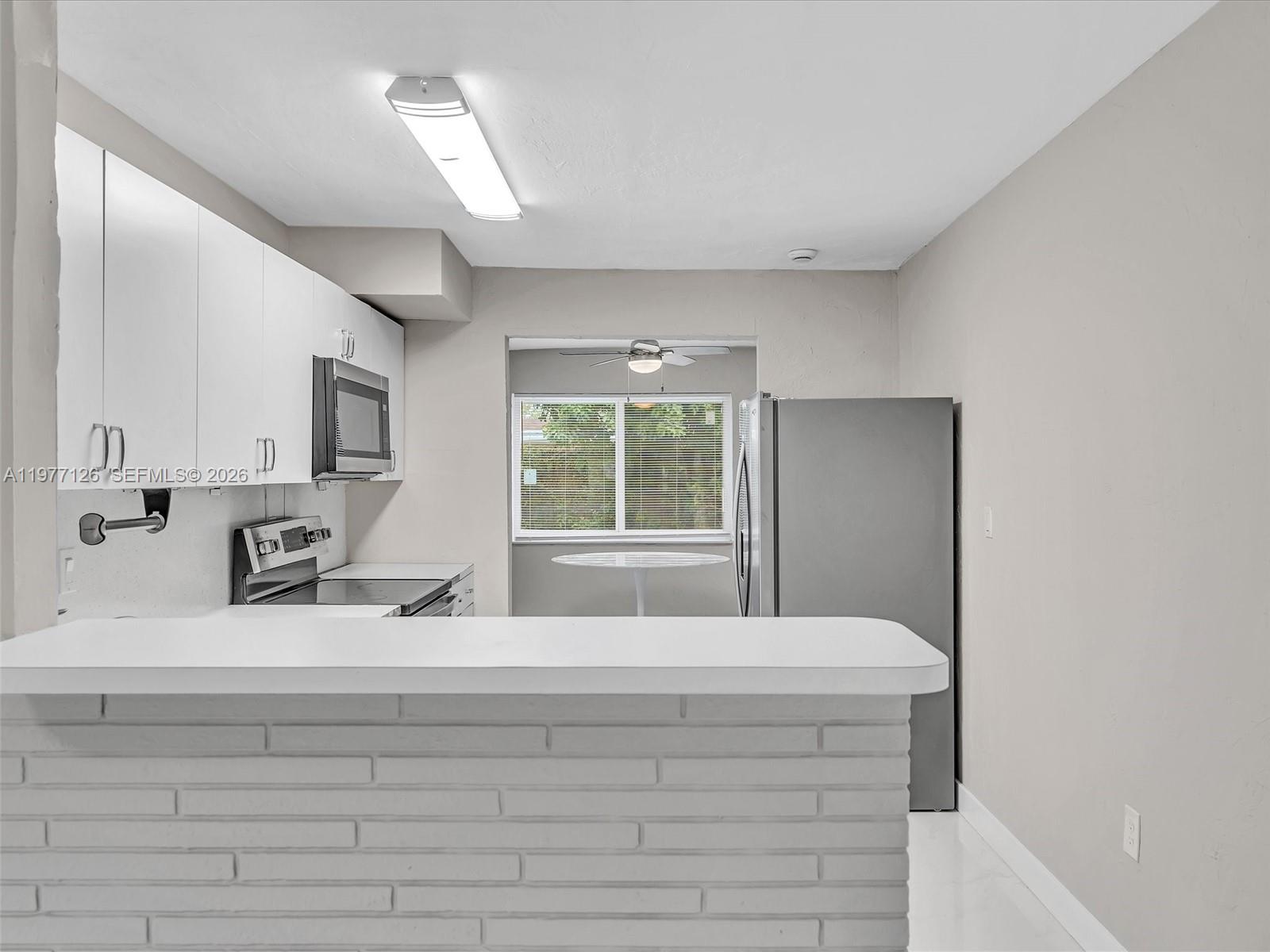 6800 Raleigh St Hollywood, FL 33024