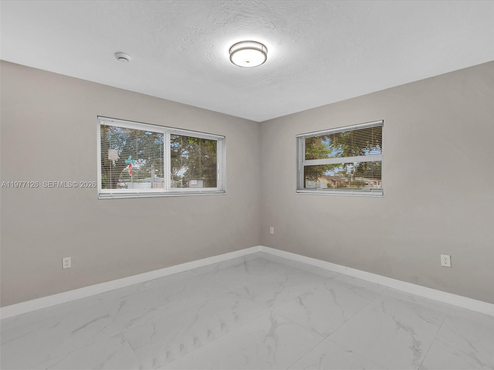 6800 Raleigh St Hollywood, FL 33024