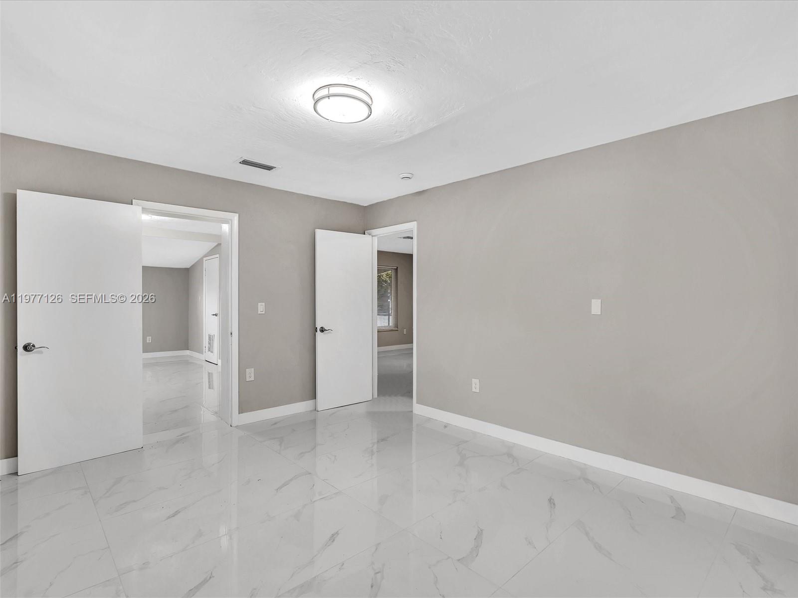 6800 Raleigh St Hollywood, FL 33024