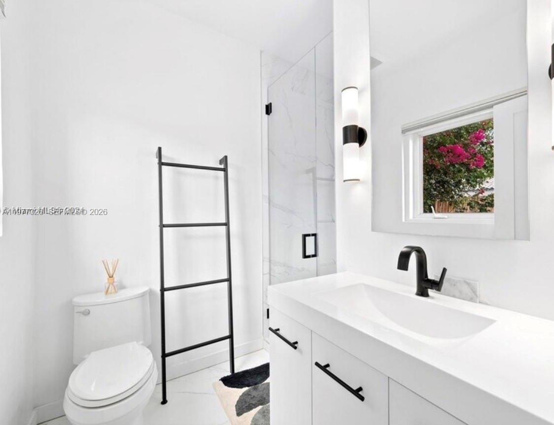 5120 Cherokee Ave Miami Beach, FL 33140