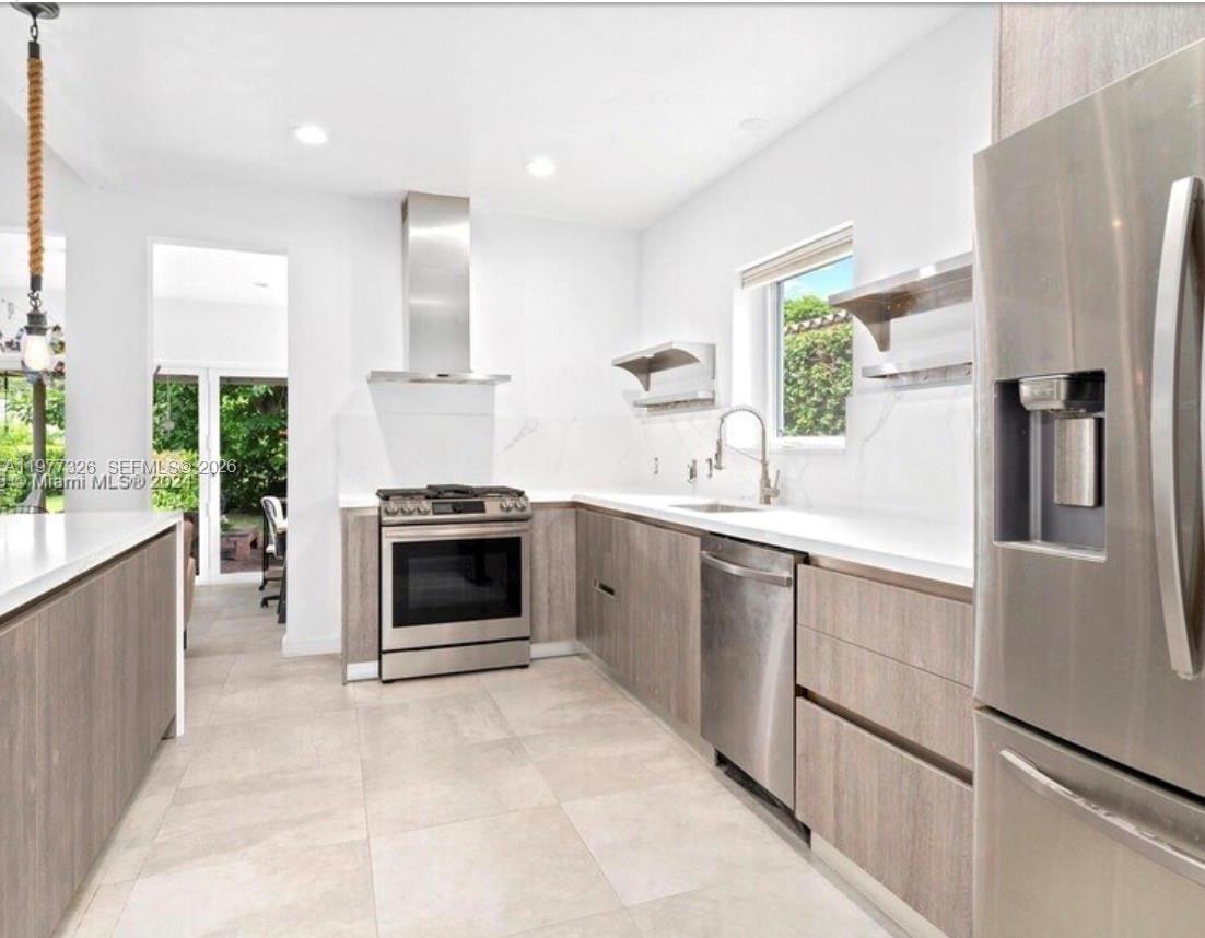 5120 Cherokee Ave Miami Beach, FL 33140