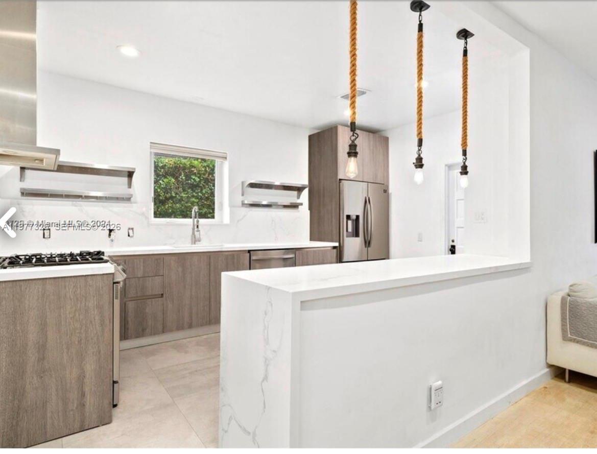 5120 Cherokee Ave Miami Beach, FL 33140