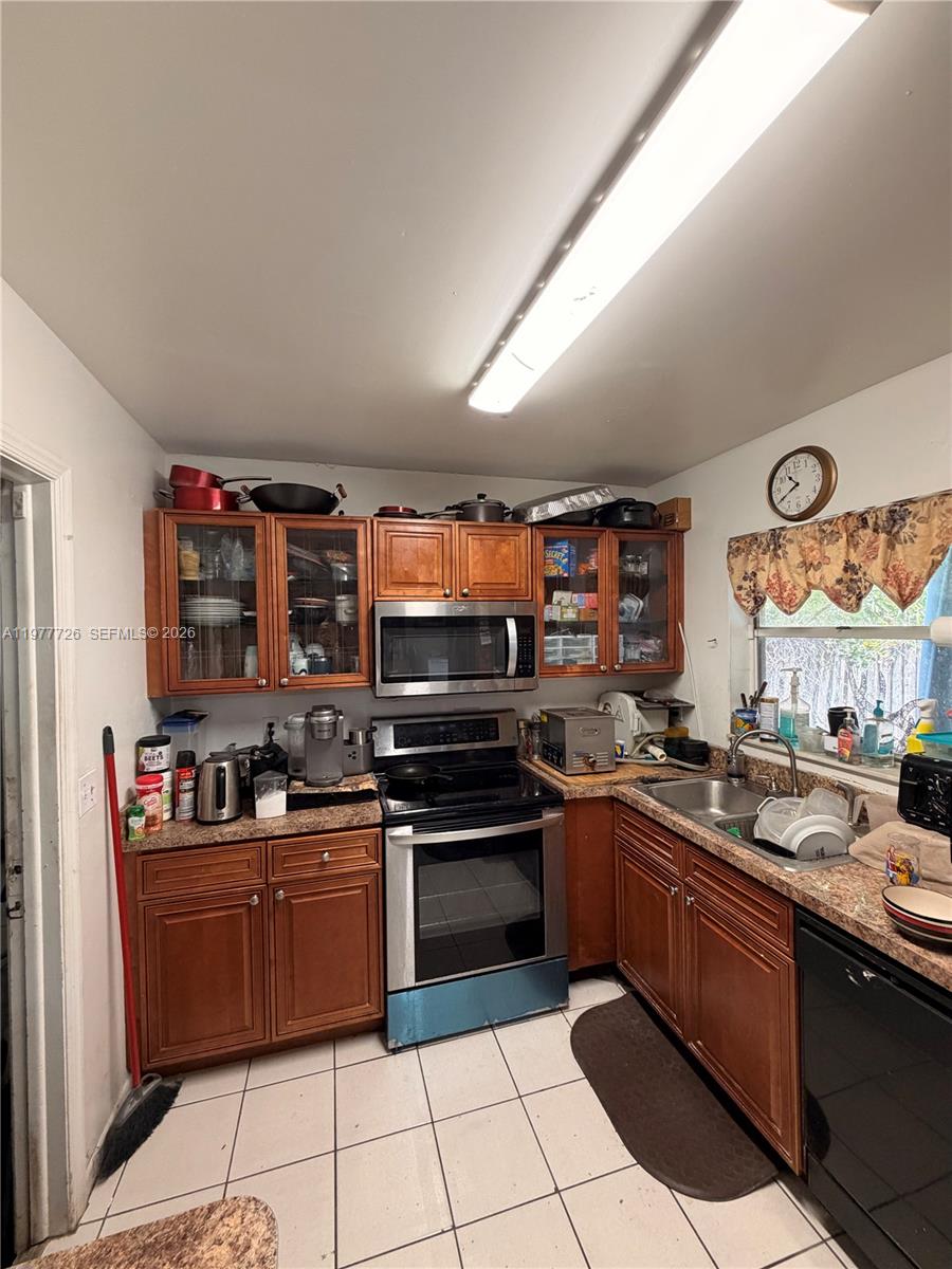 304 SW 77th Ave North Lauderdale, FL 33068