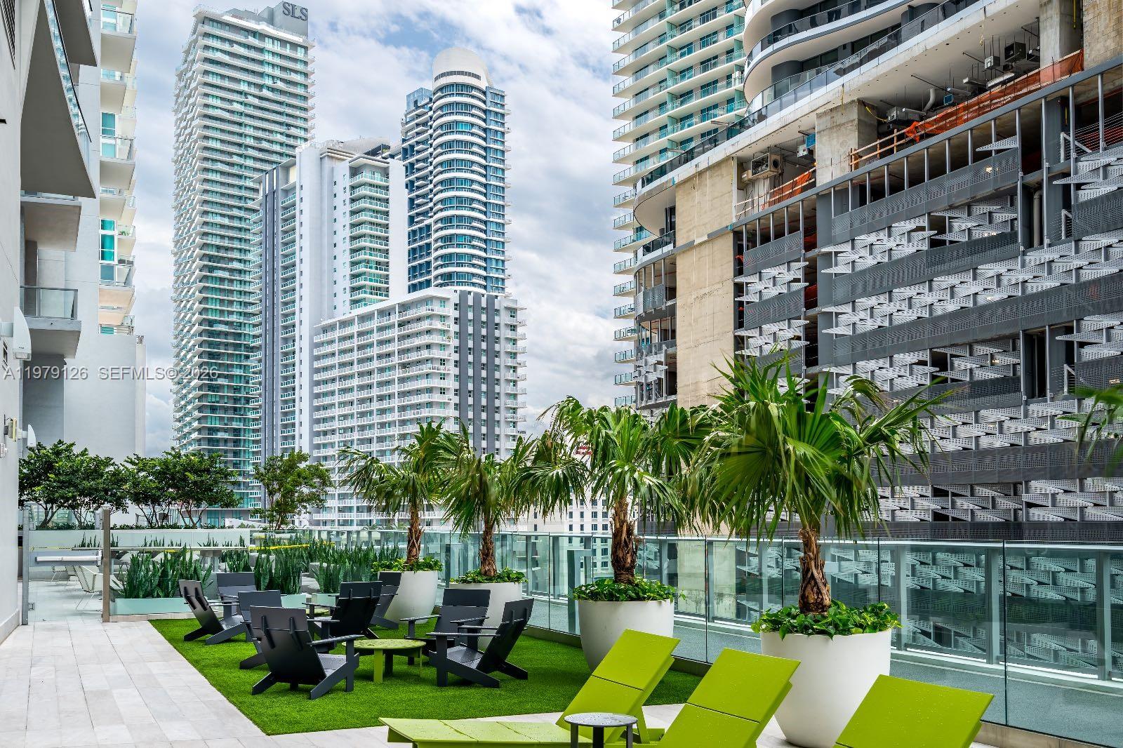 1010 Brickell Ave #1902 Miami, FL 33131