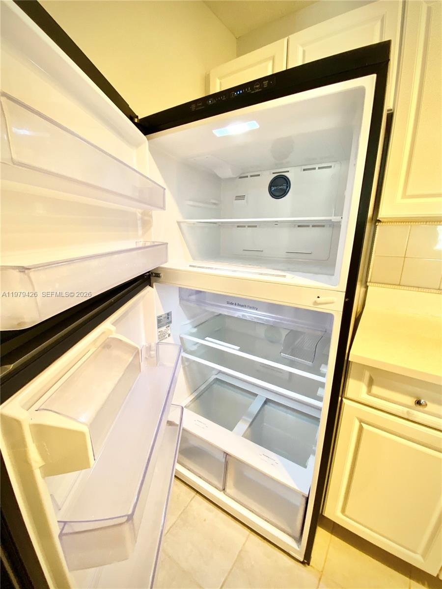 1200 Town Ctr Dr #422 Jupiter, FL 33458