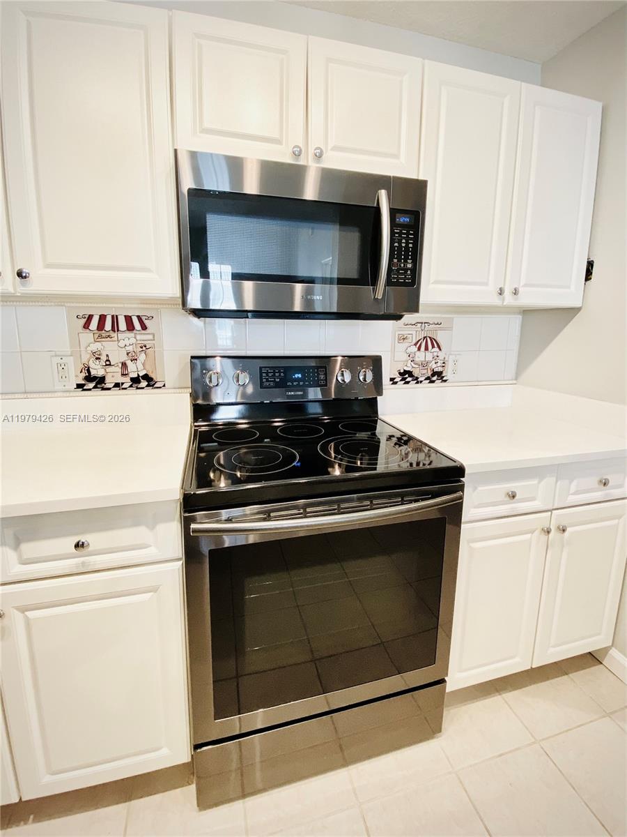 1200 Town Ctr Dr #422 Jupiter, FL 33458