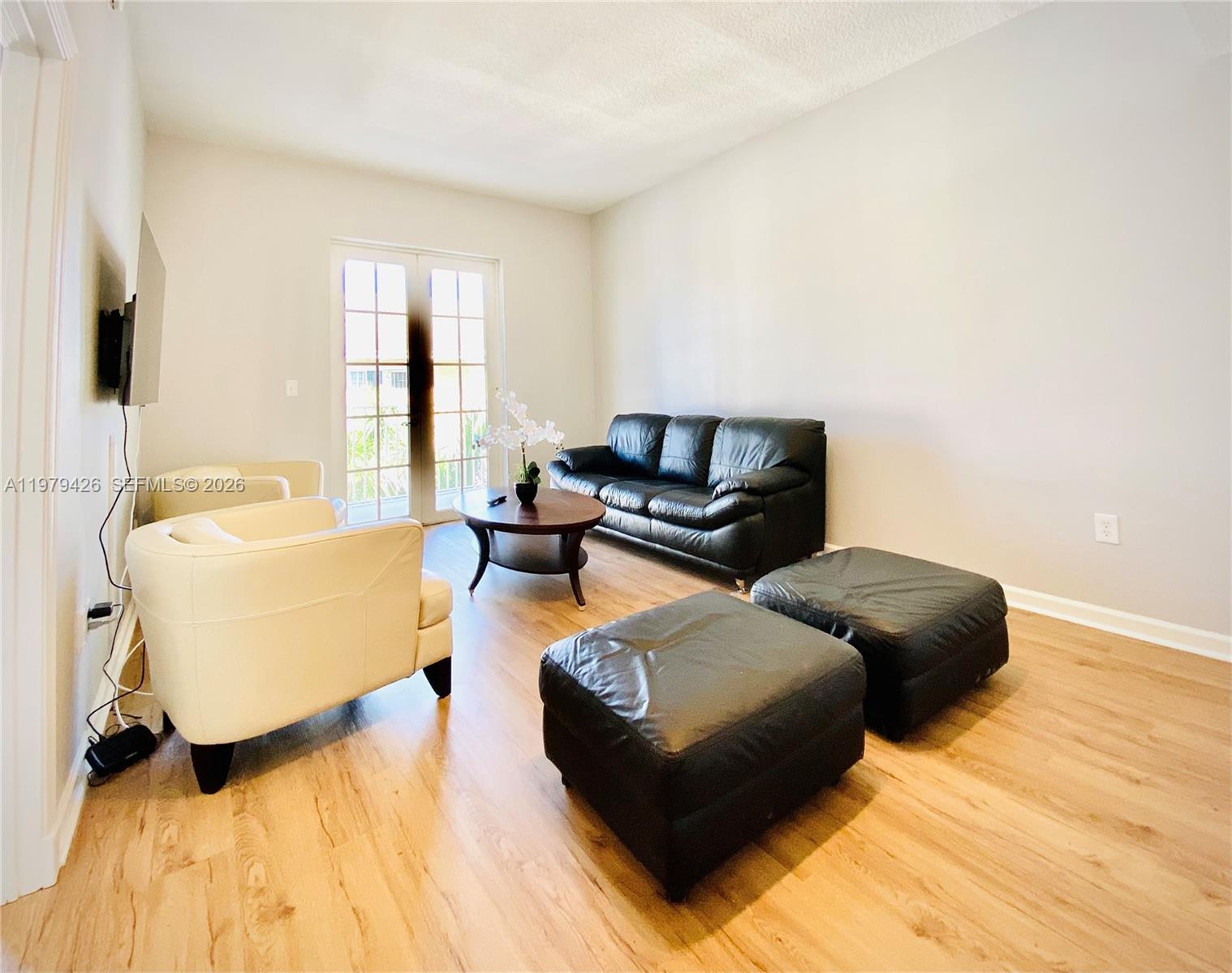 1200 Town Ctr Dr #422 Jupiter, FL 33458