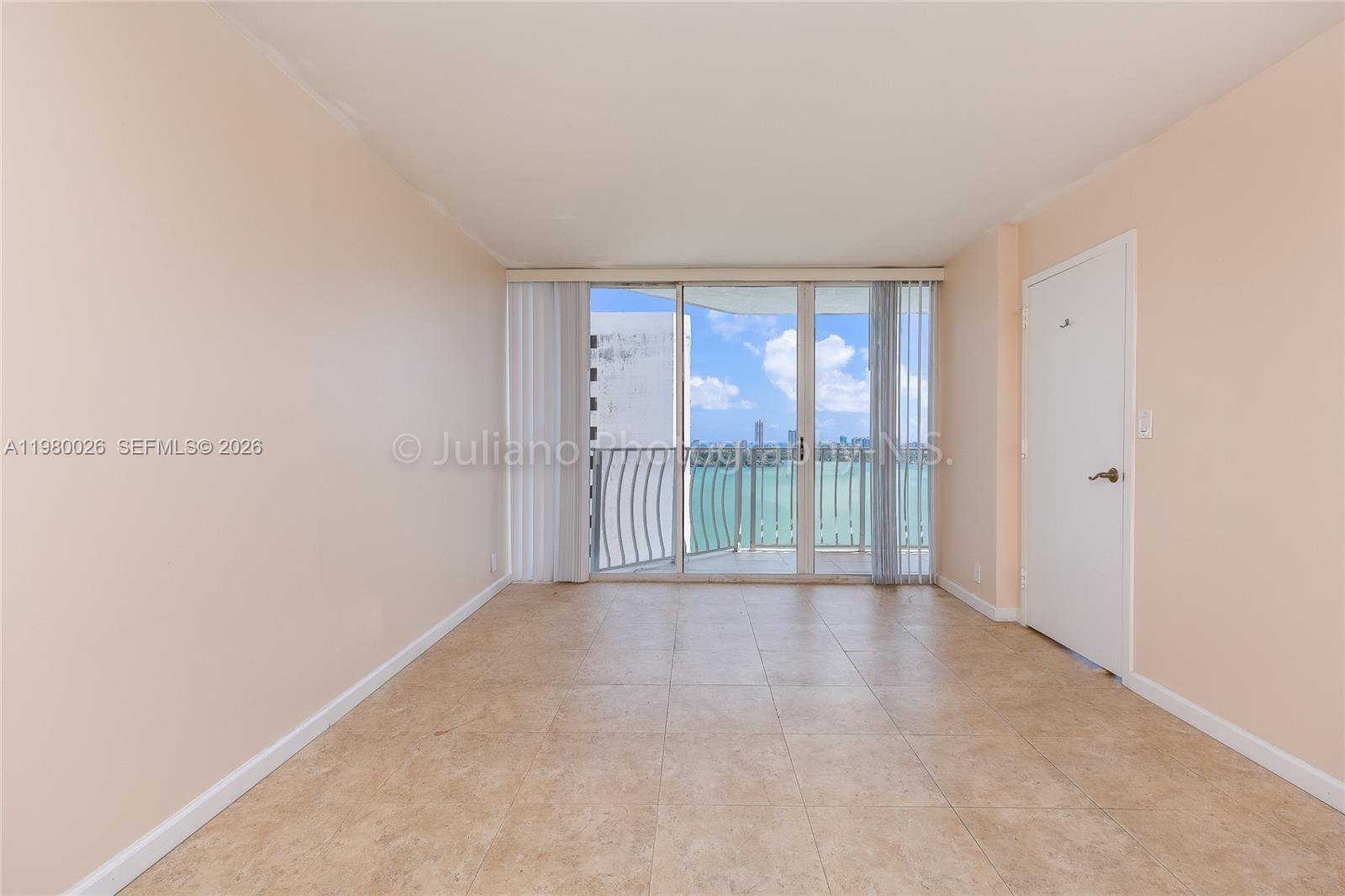 7601 E Treasure Dr #2309 North Bay Village, FL 33141