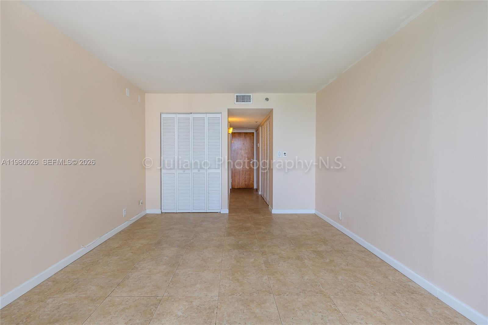 7601 E Treasure Dr #2309 North Bay Village, FL 33141