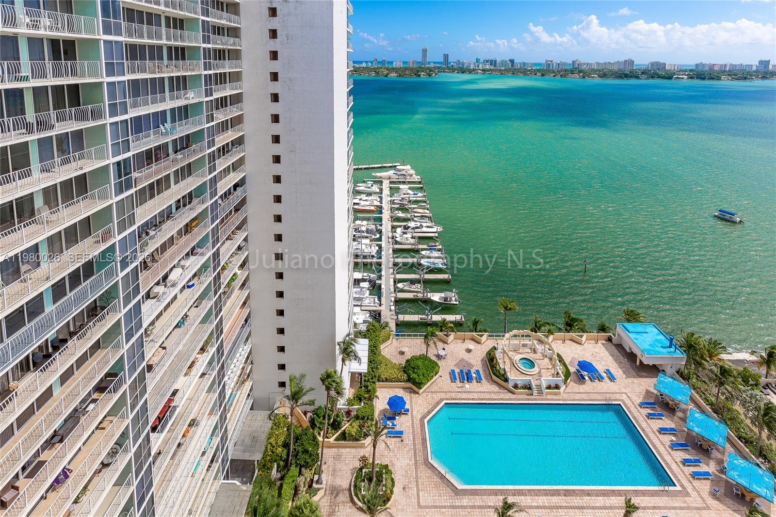 7601 E Treasure Dr #2309 North Bay Village, FL 33141