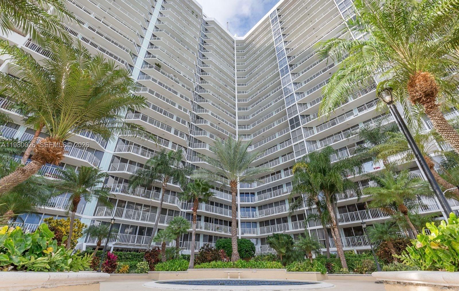 7601 E Treasure Dr #2309 North Bay Village, FL 33141