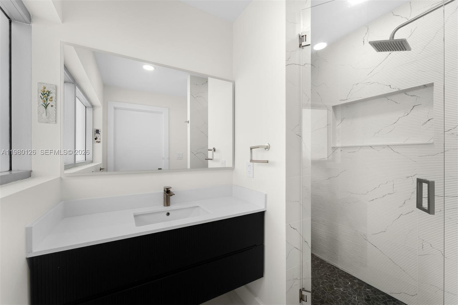 900 Biscayne Blvd #4202 Miami, FL 33132