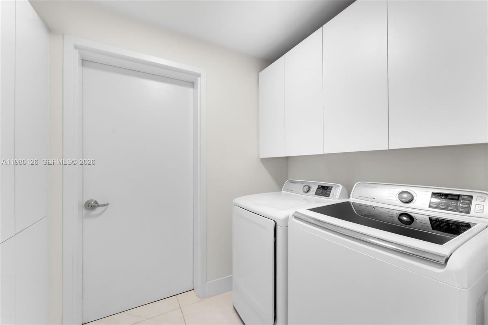 900 Biscayne Blvd #4202 Miami, FL 33132