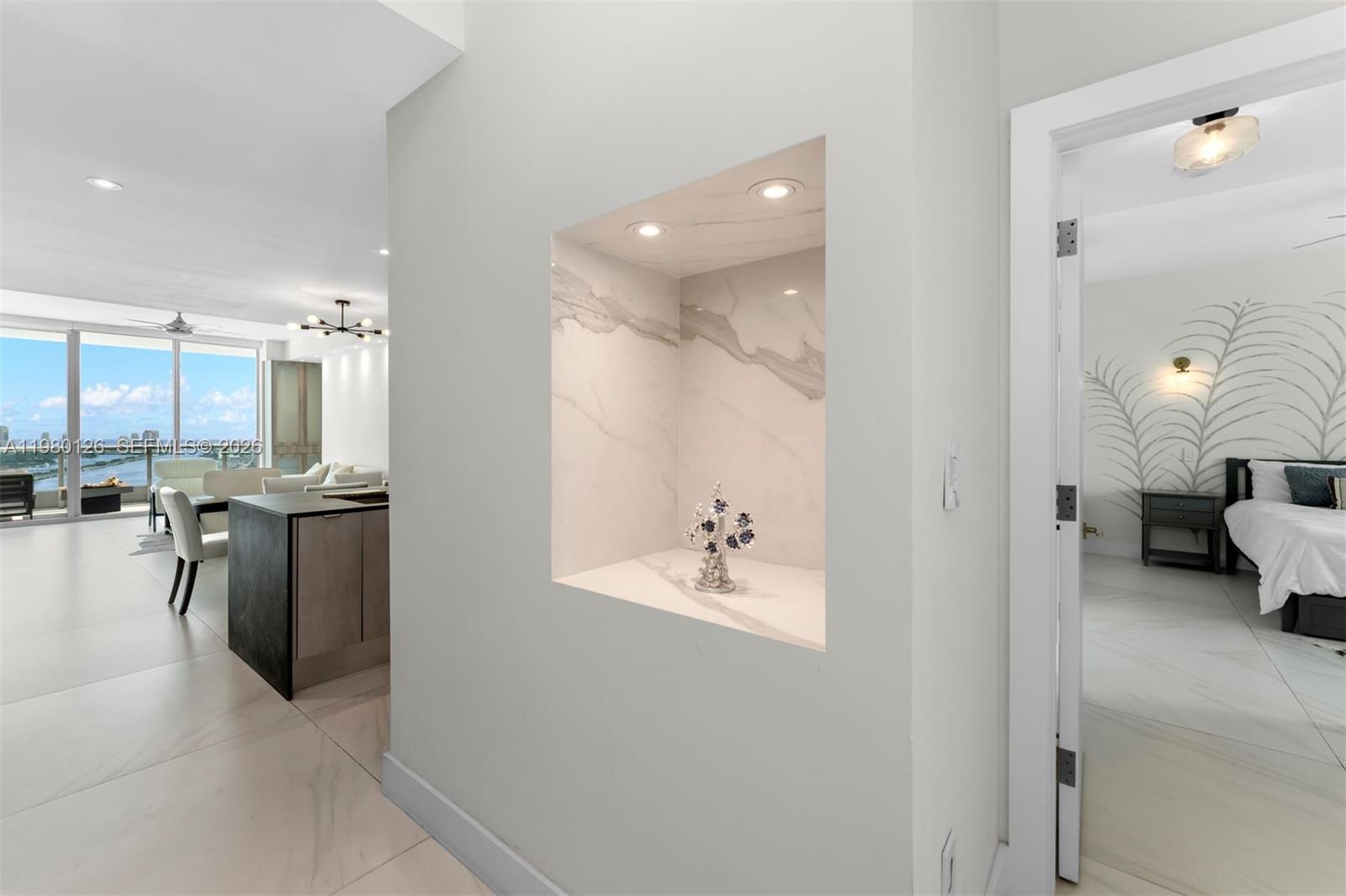 900 Biscayne Blvd #4202 Miami, FL 33132