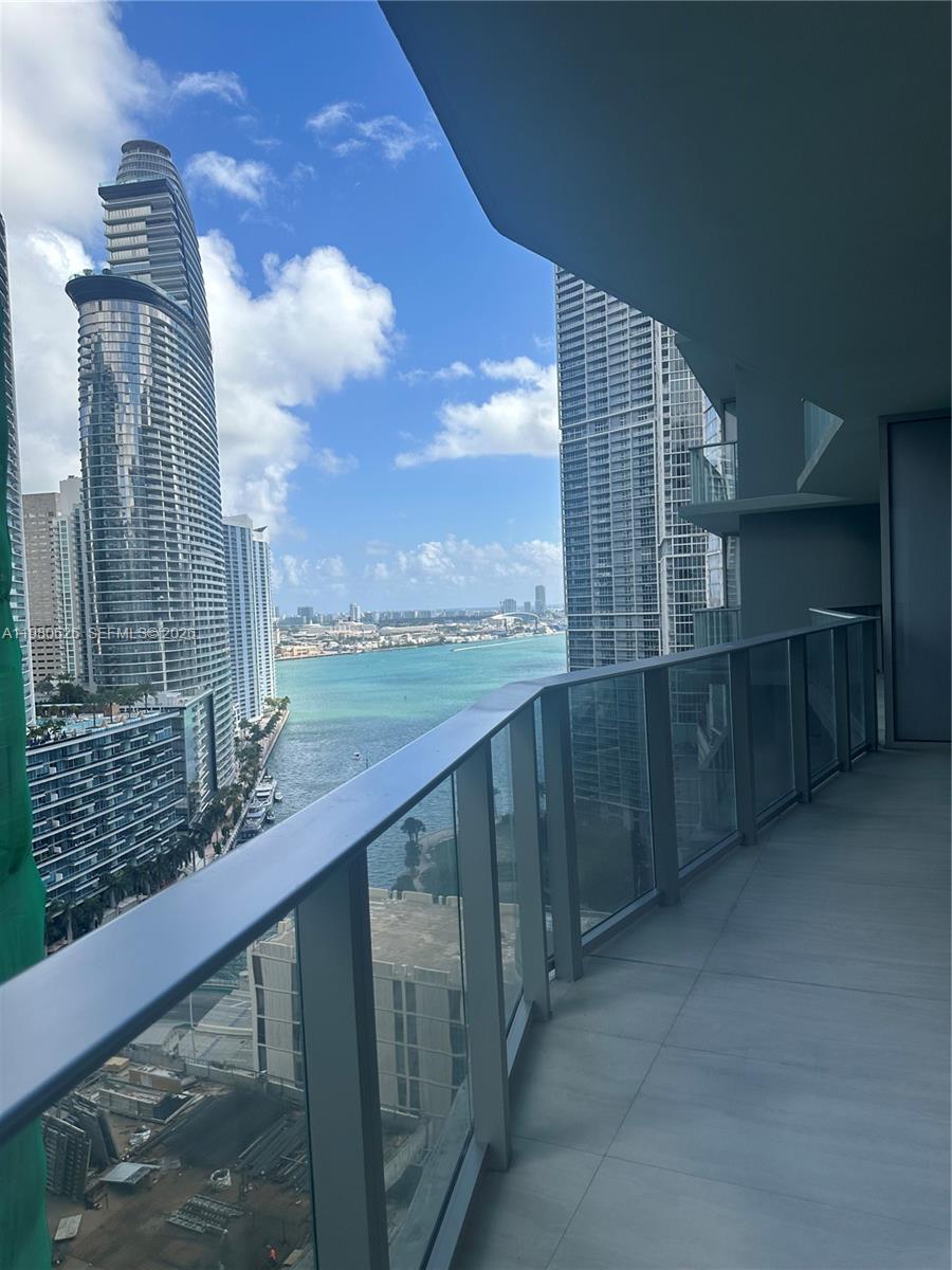 image Viceroy Brickell Residences4