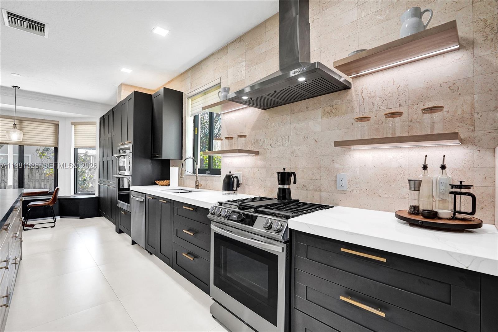 13076 NW 14th St Pembroke Pines, FL 33028