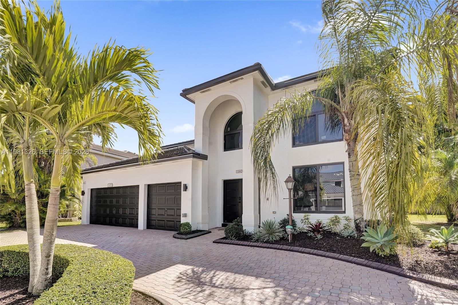 13076 NW 14th St Pembroke Pines, FL 33028