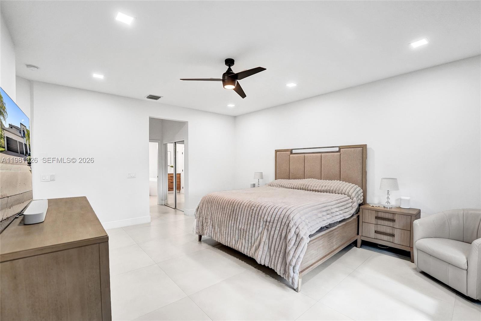 13076 NW 14th St Pembroke Pines, FL 33028