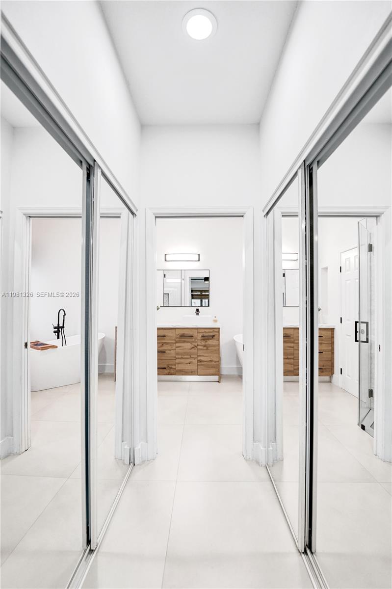 13076 NW 14th St Pembroke Pines, FL 33028