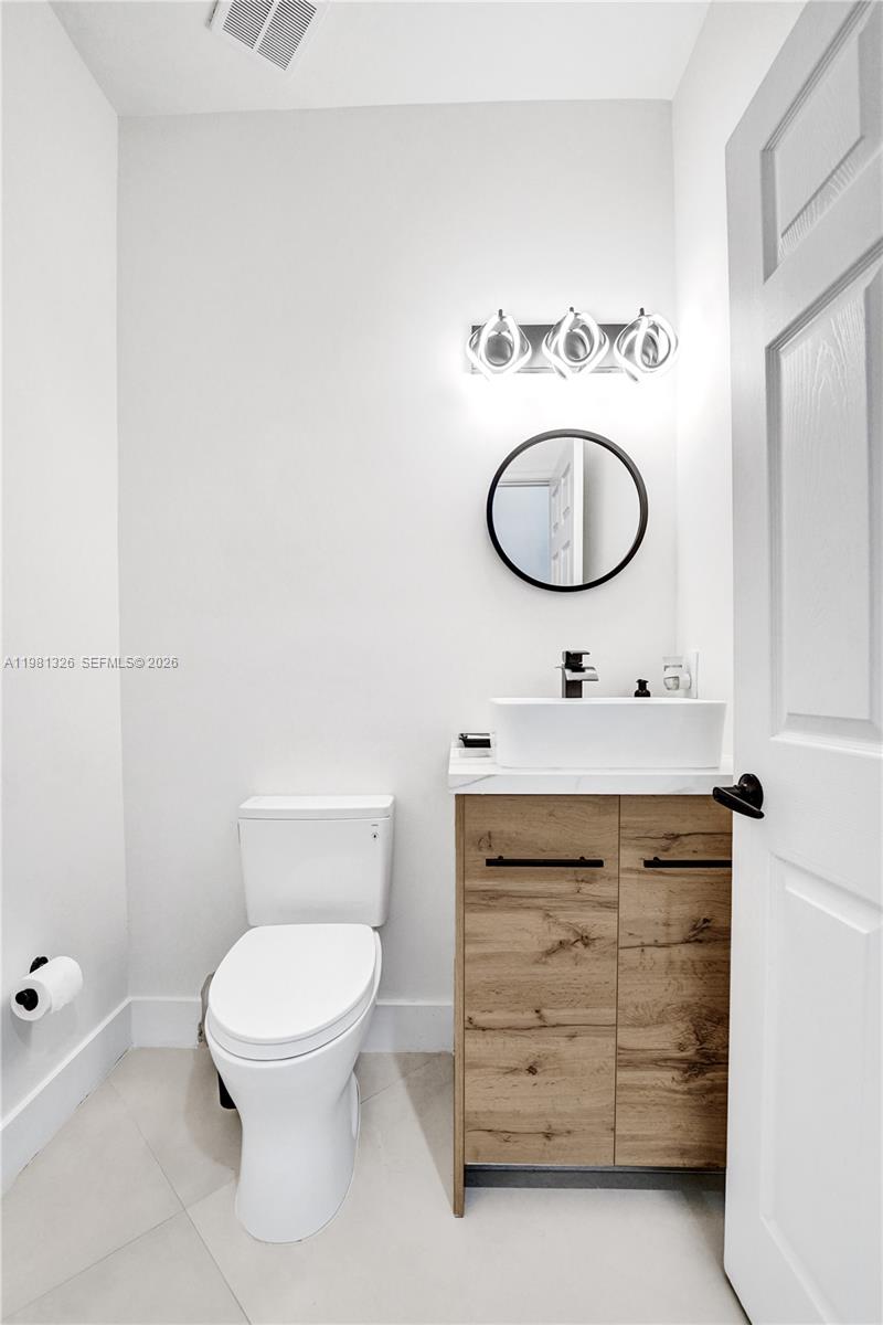 13076 NW 14th St Pembroke Pines, FL 33028