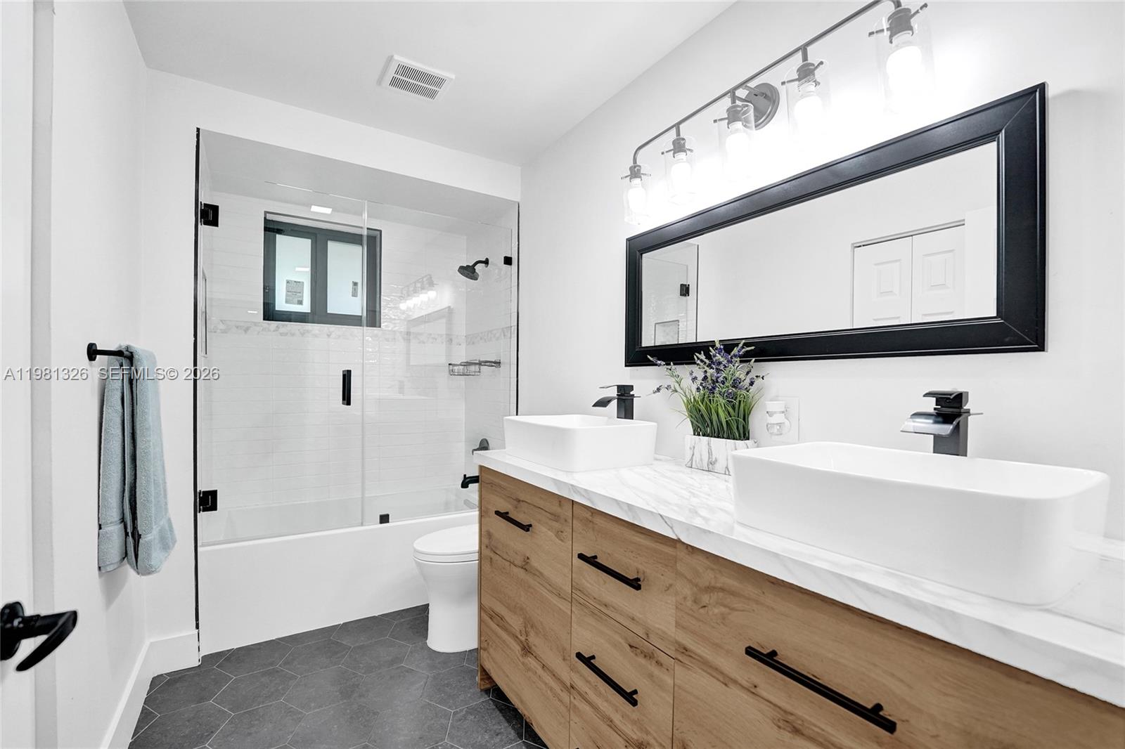 13076 NW 14th St Pembroke Pines, FL 33028