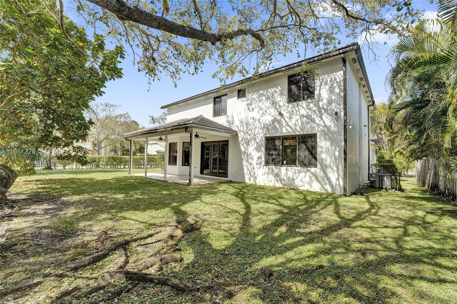 13076 NW 14th St Pembroke Pines, FL 33028