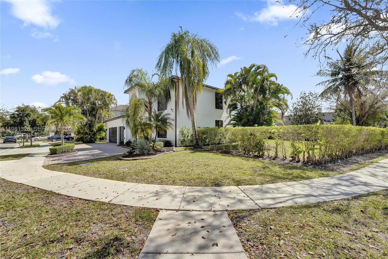 13076 NW 14th St Pembroke Pines, FL 33028