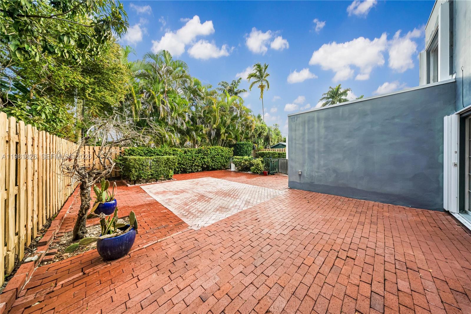 5747 SW 55th St Miami, FL 33155