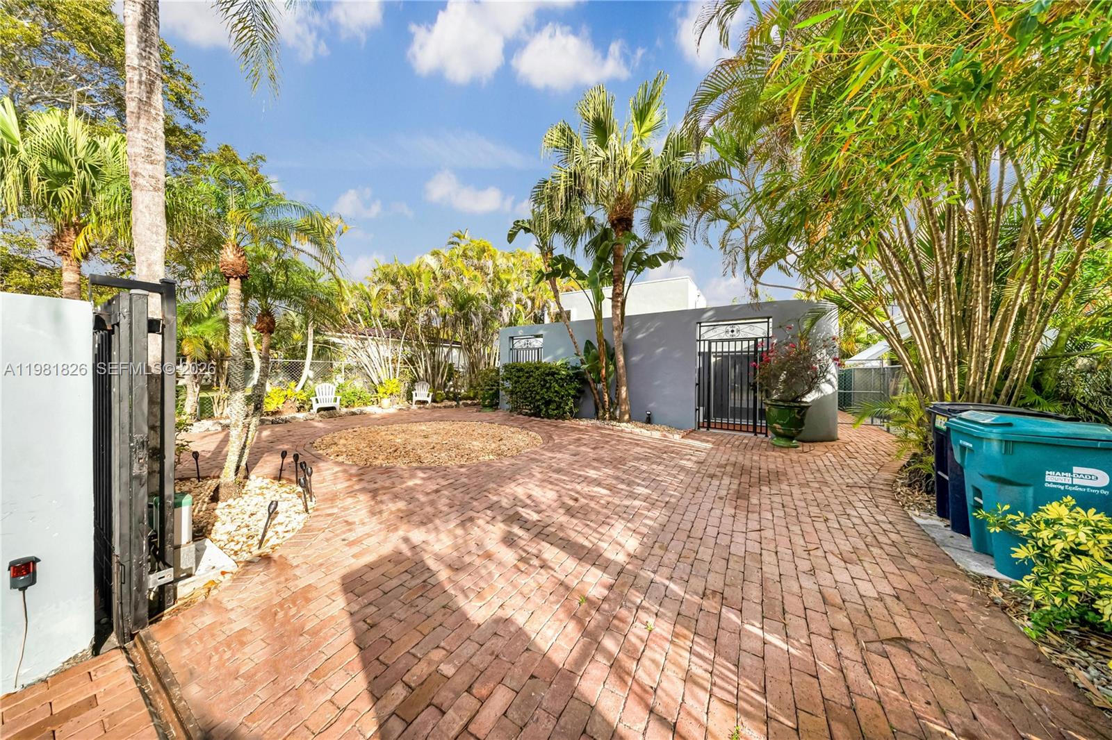 5747 SW 55th St Miami, FL 33155