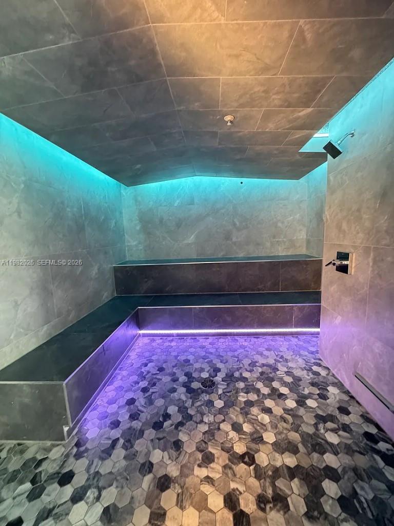 image Brickell on the River North12