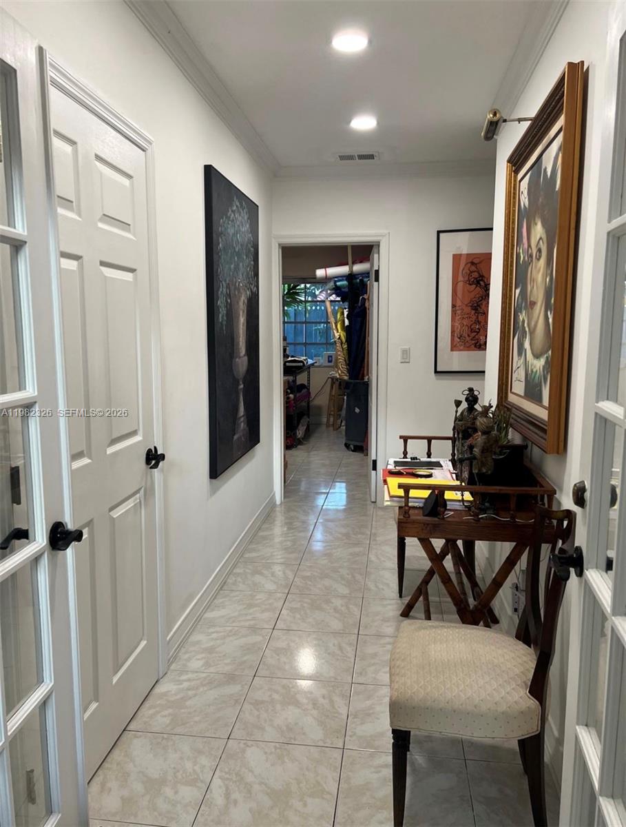 2190 SW 22th Ter Miami, FL 33145