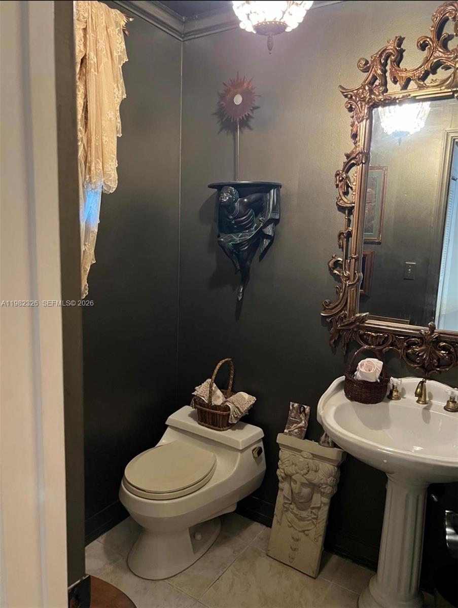 2190 SW 22th Ter Miami, FL 33145