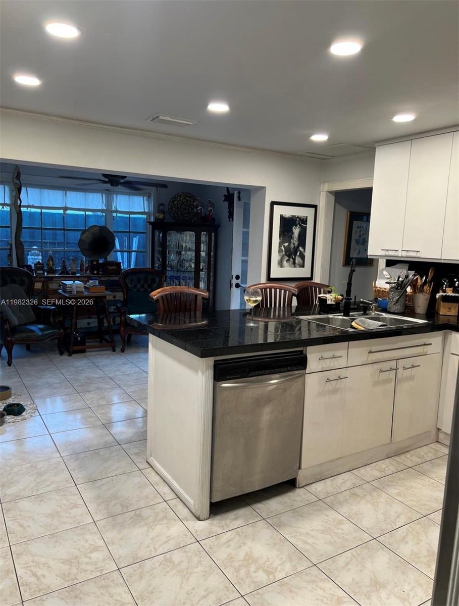 2190 SW 22th Ter Miami, FL 33145