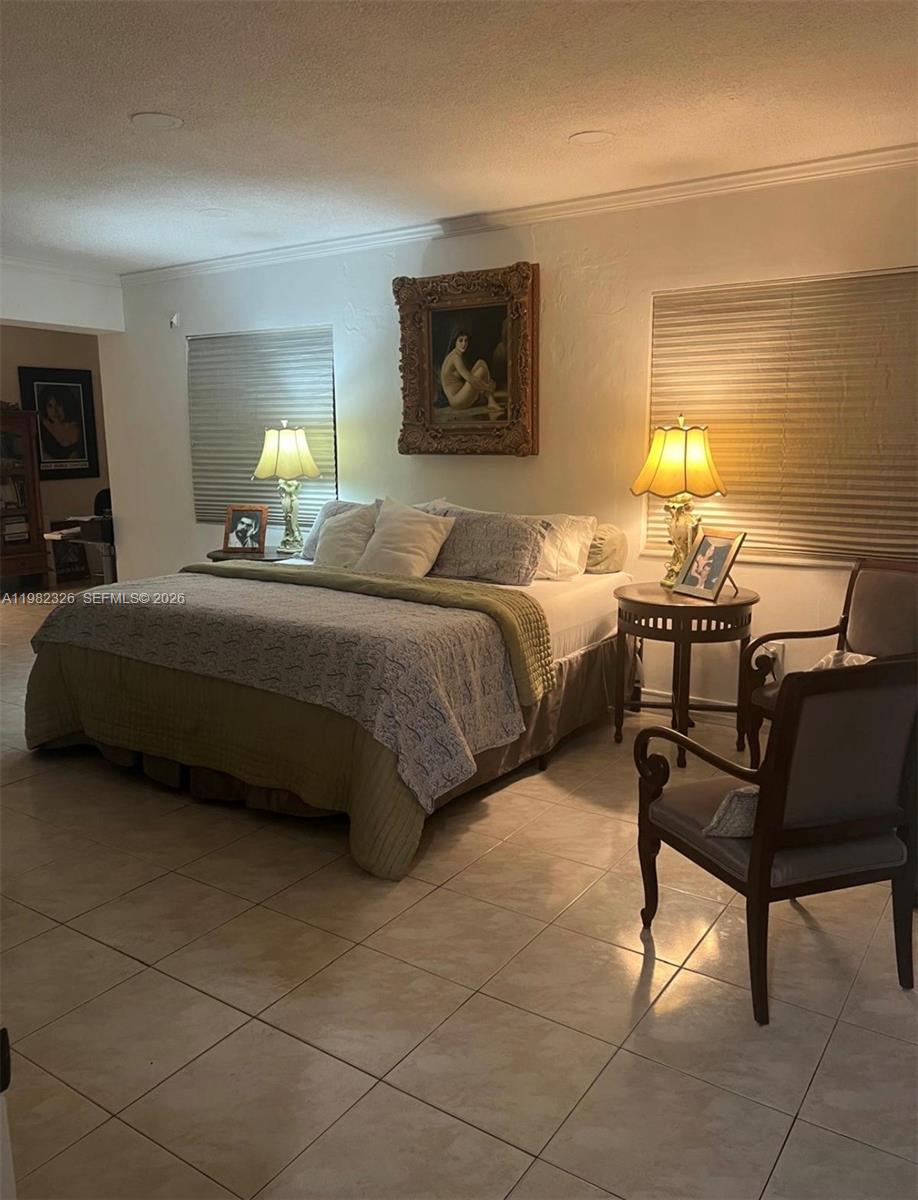 2190 SW 22th Ter Miami, FL 33145