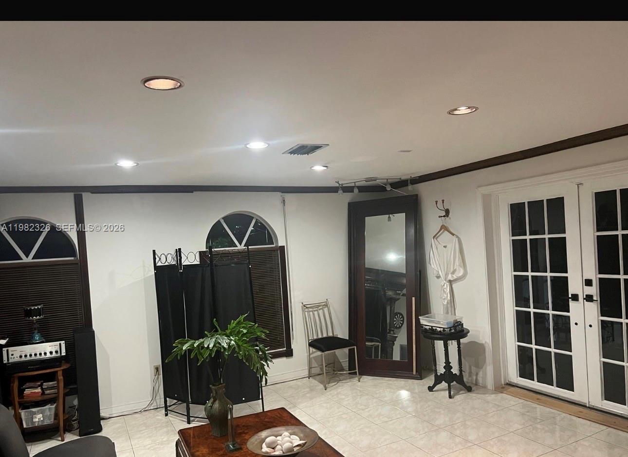 2190 SW 22th Ter Miami, FL 33145