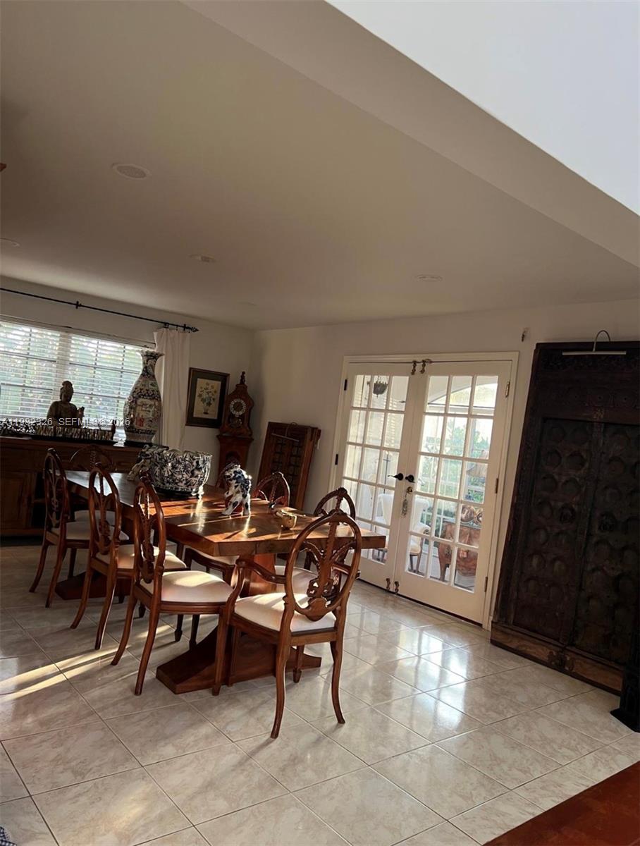 2190 SW 22th Ter Miami, FL 33145