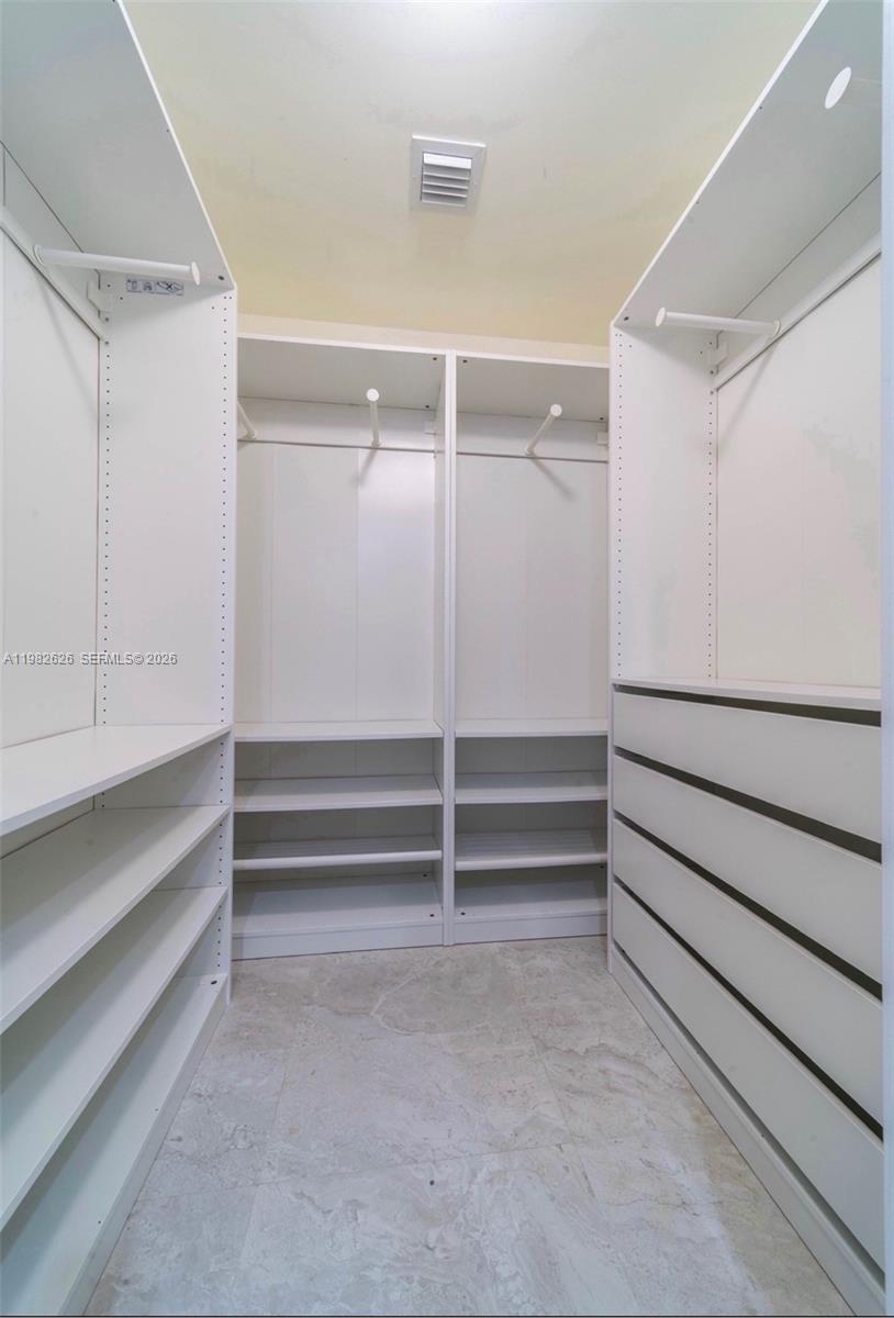 488 Ne 18th #2703 Miami, FL 33132