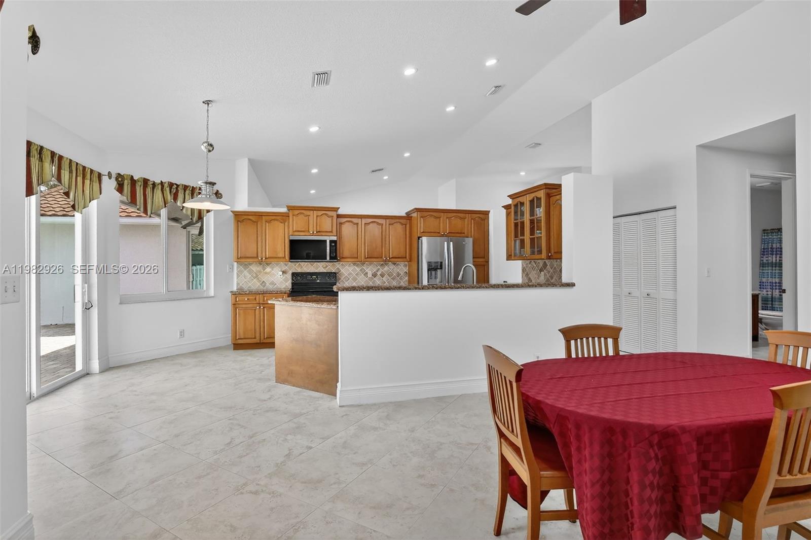 1583 NW 182nd Way Pembroke Pines, FL 33029