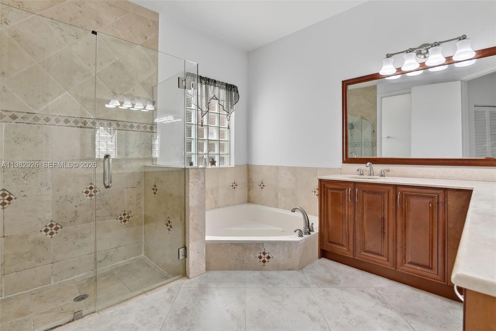 1583 NW 182nd Way Pembroke Pines, FL 33029