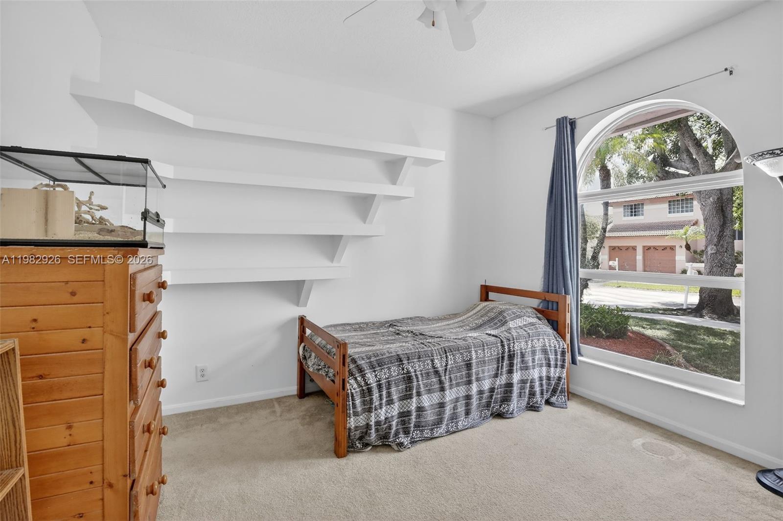 1583 NW 182nd Way Pembroke Pines, FL 33029