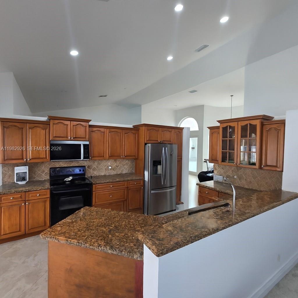 1583 NW 182nd Way Pembroke Pines, FL 33029