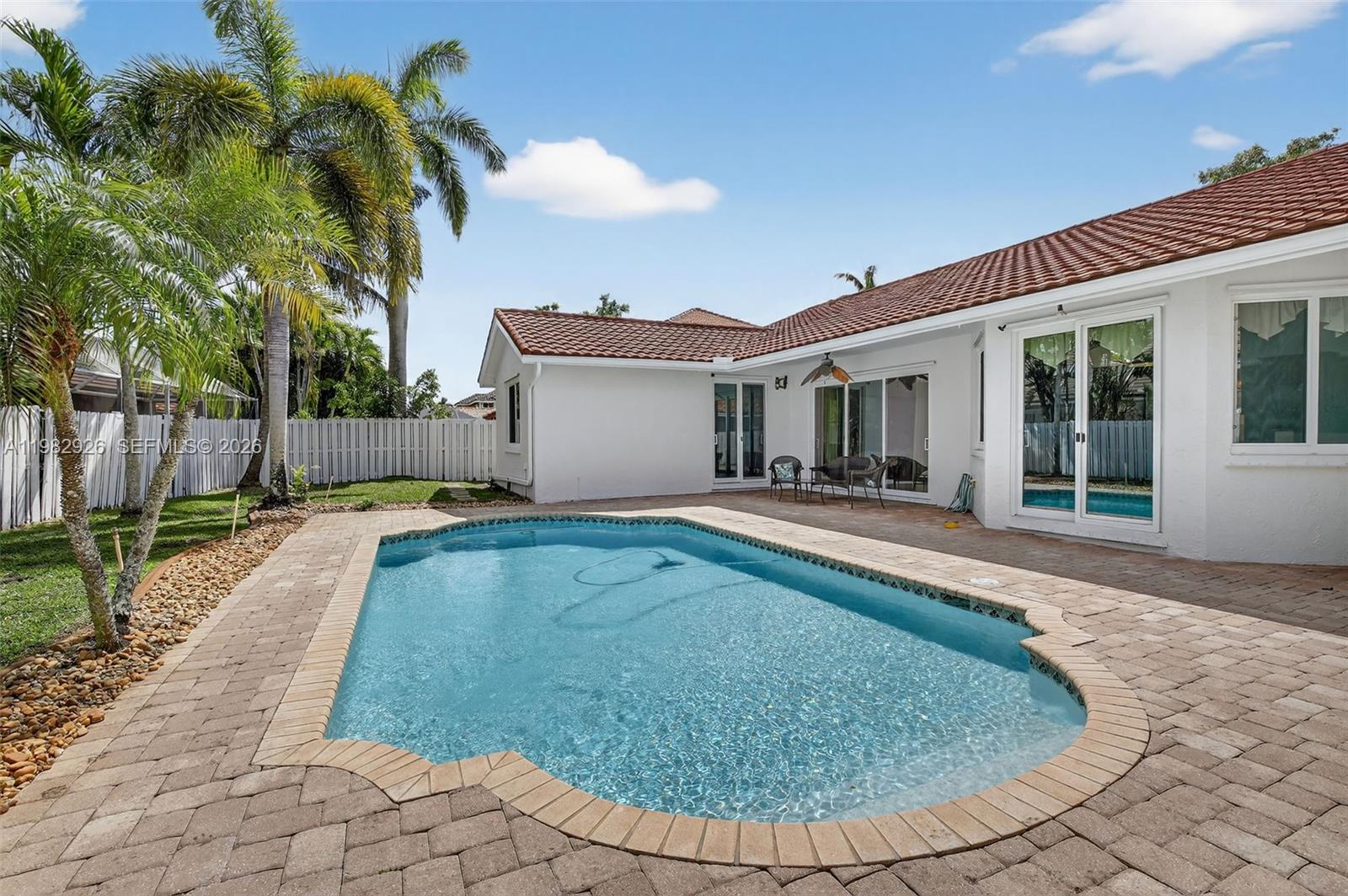 1583 NW 182nd Way Pembroke Pines, FL 33029