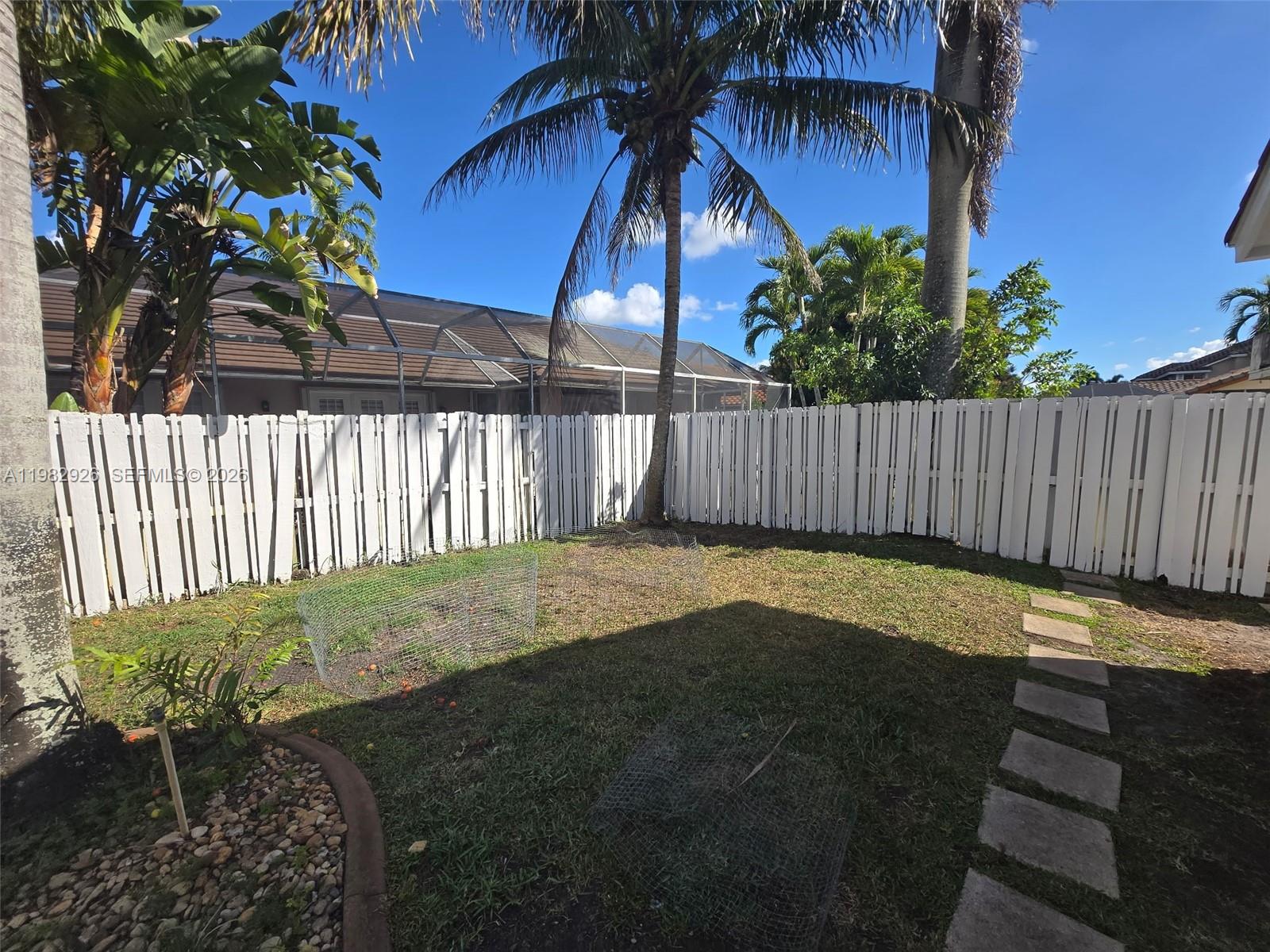 1583 NW 182nd Way Pembroke Pines, FL 33029