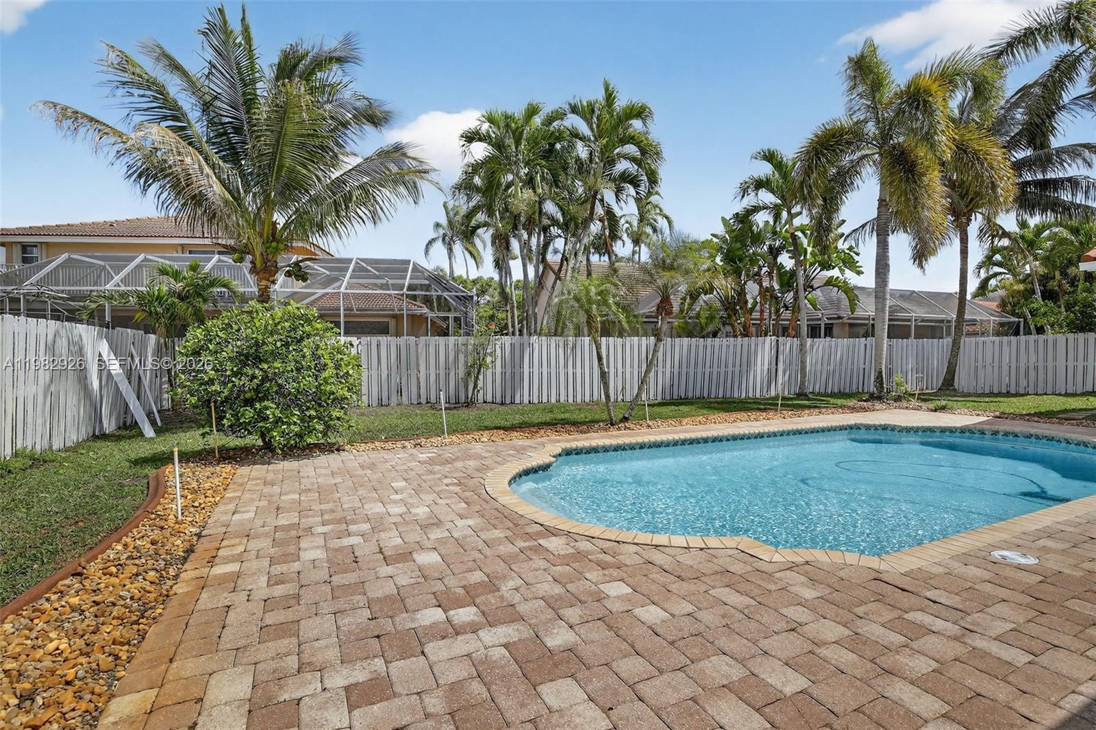 1583 NW 182nd Way Pembroke Pines, FL 33029